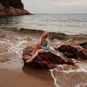 Meet your Posher, Ava